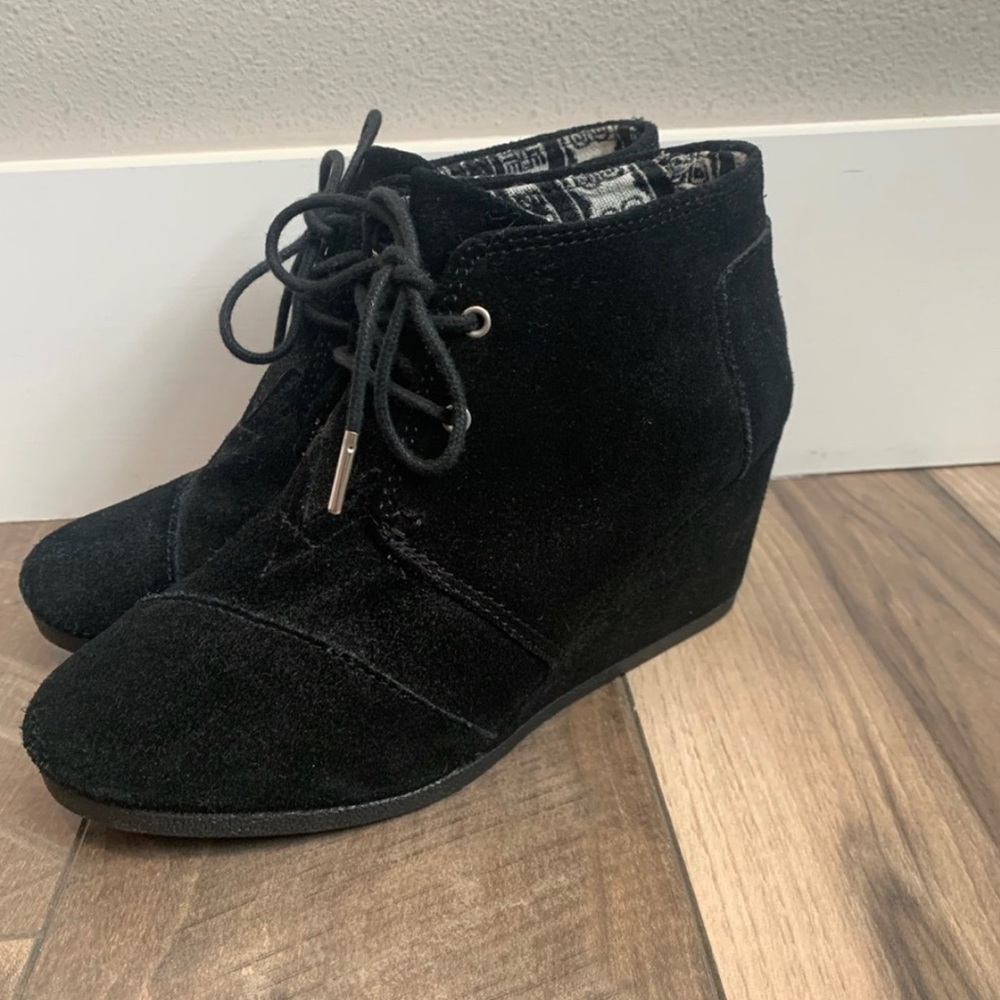Tom’s Wedge Black Bootie